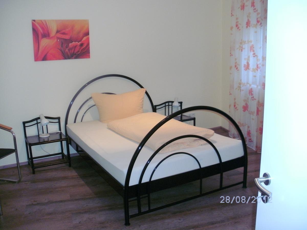 אפנווייר Hotel Am Hindenburgplatz מראה חיצוני תמונה